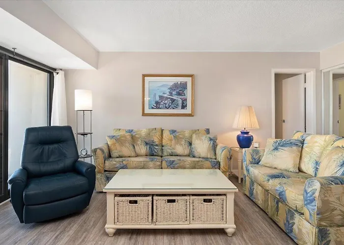 2 Bedroom With Outdoor Pool And Ocean Views